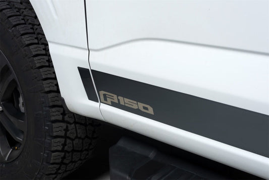 Putco 2021-2025 Ford F-150 Super Crew 5.5ft Box Ford Licensed Blk Platinum Rocker Panels (4.25in 12pc)